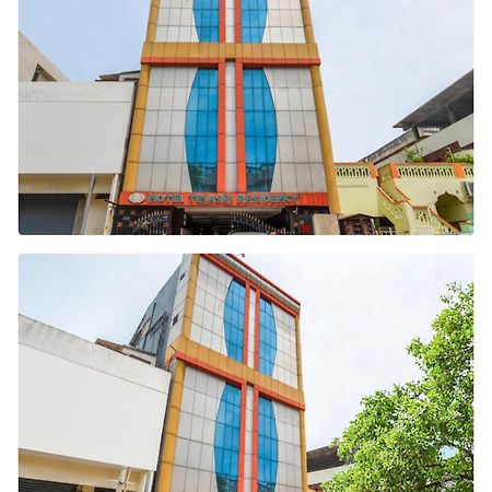 Hotel Tejasri Residency Vijayawāda Esterno foto