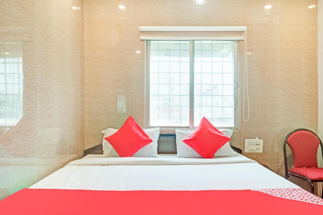 Hotel Tejasri Residency Vijayawāda Esterno foto