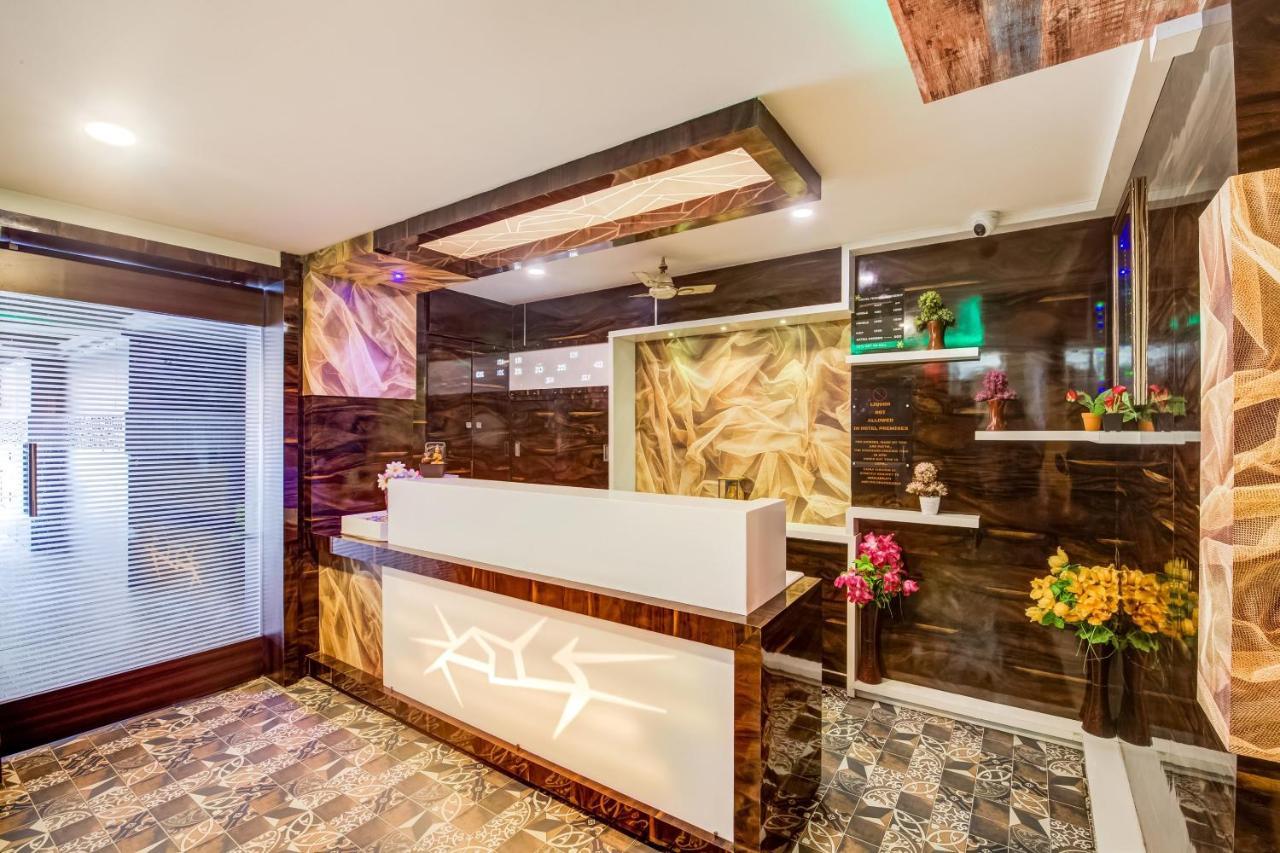 Hotel Tejasri Residency Vijayawāda Esterno foto