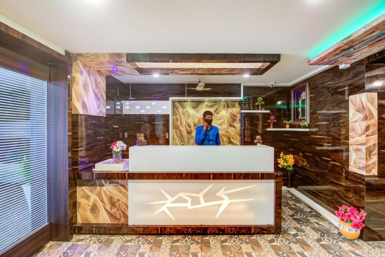 Hotel Tejasri Residency Vijayawāda Esterno foto