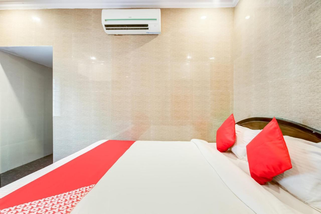 Hotel Tejasri Residency Vijayawāda Esterno foto