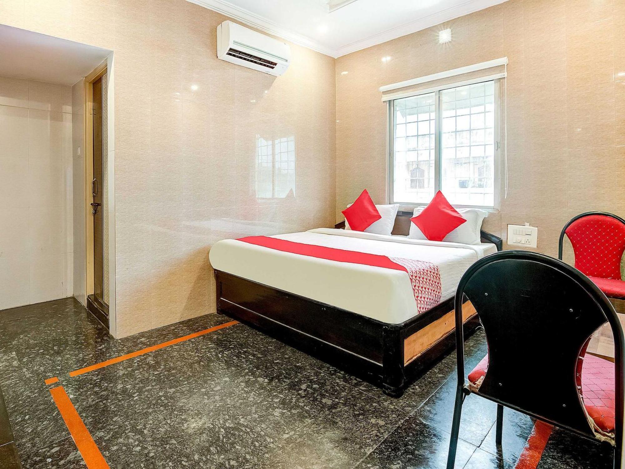 Hotel Tejasri Residency Vijayawāda Esterno foto
