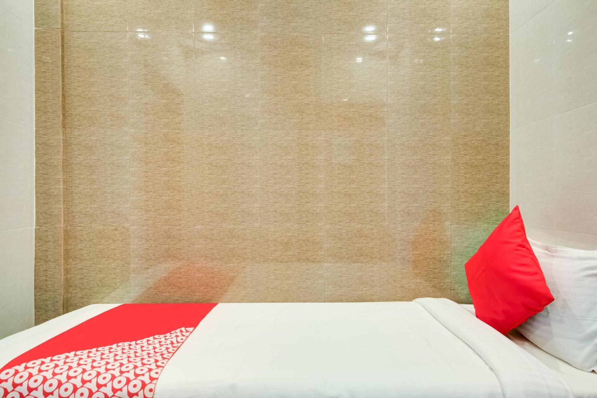 Hotel Tejasri Residency Vijayawāda Esterno foto